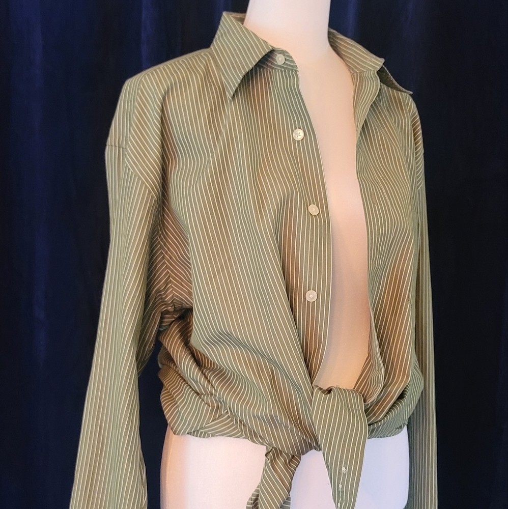 NWOT Classic men's button down